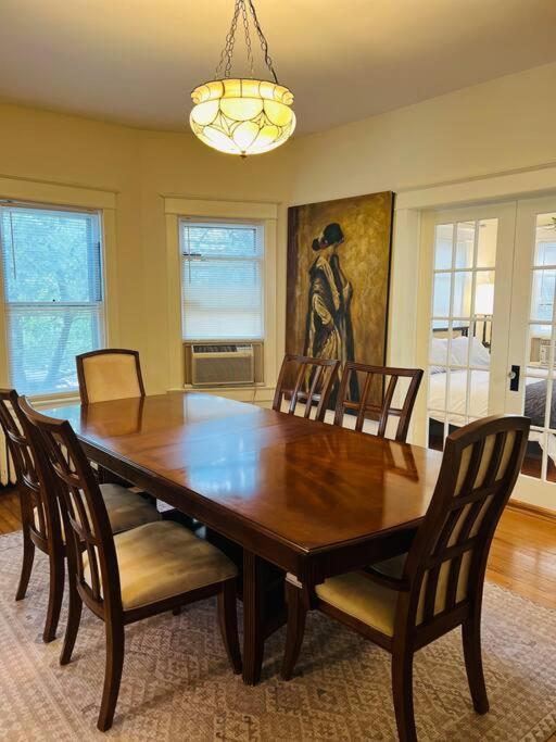 4 Bedroom Dc'S Best Location With Parking, Walk To Clarendon Metro, Shopping And Nightlife! Arlington Luaran gambar